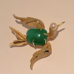 BSK  vintage jelly belly brooch